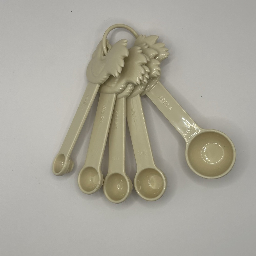 Paula Deen Nesting Chicken Rooster 5 pc Measuring Spoons Almond Vintage Country